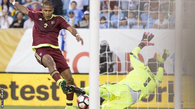 Salomon Rondon goal