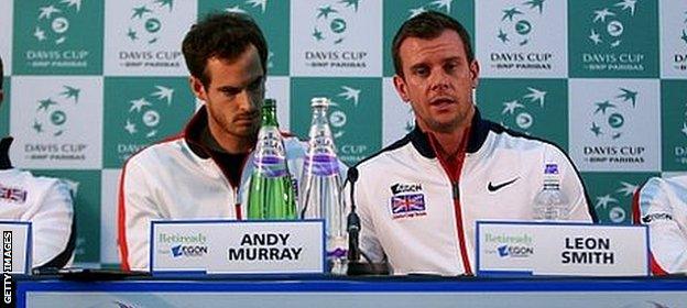 Dom Inglot, Andy Murray, Captain Leon Smith and Jamie Murray