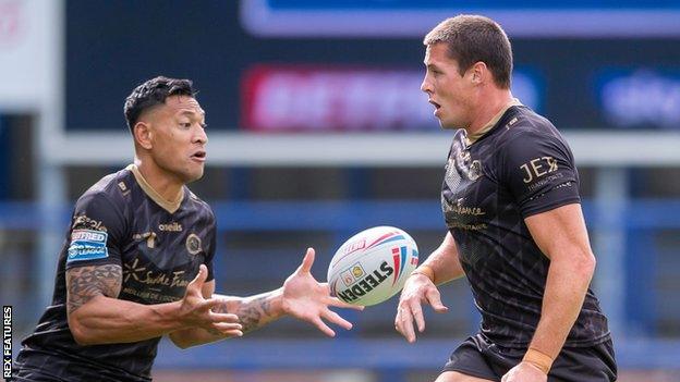 Israel Folau and Joel Tomkins