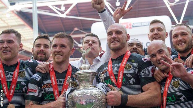 Lee Radford celebrates with the Challenge Cup