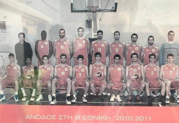 An old Filathitikos team photo shows a young Giannis