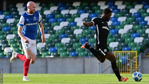 Tosin Aiyegun runs clear of Linfield's Chris Shields to put FC Zurich ahead after eight minutes