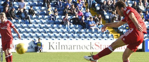 Andrew Considine cracks in the second goal for Aberdeen