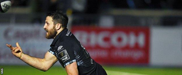 Glasgow Warriors' Tommy Seymour scores a try.