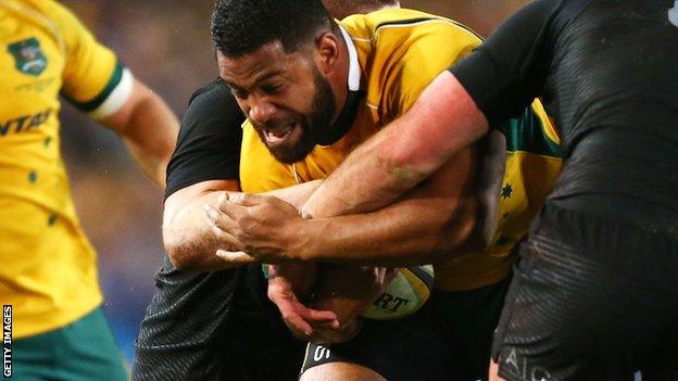 Scott Sio carries into traffic against the All Blacks