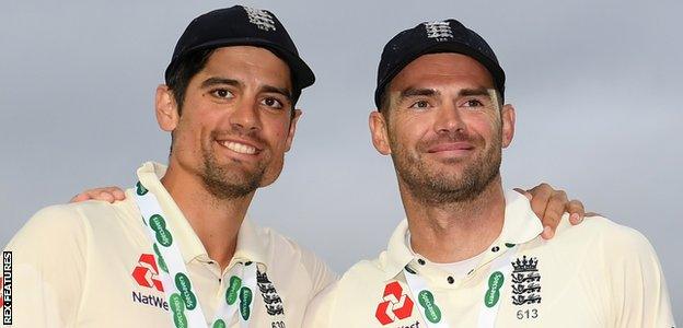 Alastair Cook, left, and James Anderson pose for photos