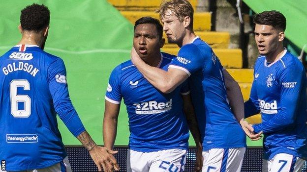 Rangers players celebrate Alfredo Morelos goal v Celtic