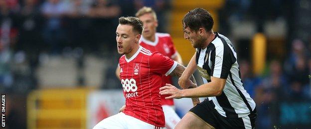 Barrie McKay in action for Nottingham Forest