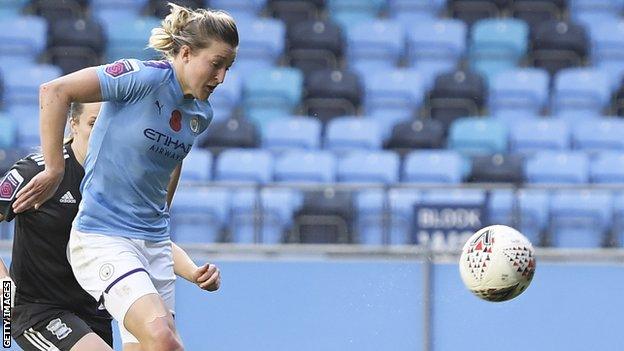 Ellen White scores her first goal for Manchester City