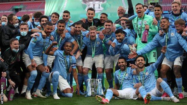 Manchester City celebrate with the Carabao Cup