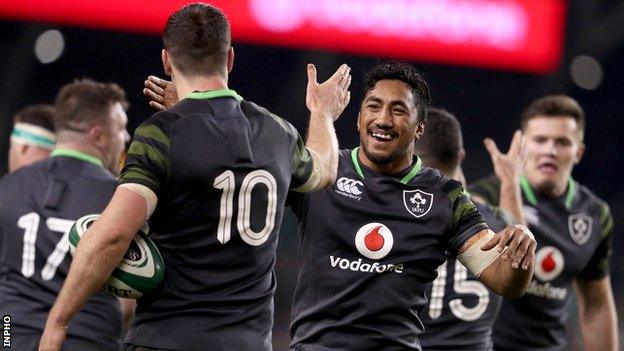 Bundee Aki v South Africa