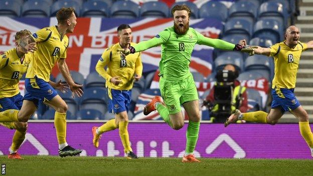 Zander Clark celebrates after St Johnstone's last gasp equaliser sent the game to penalties