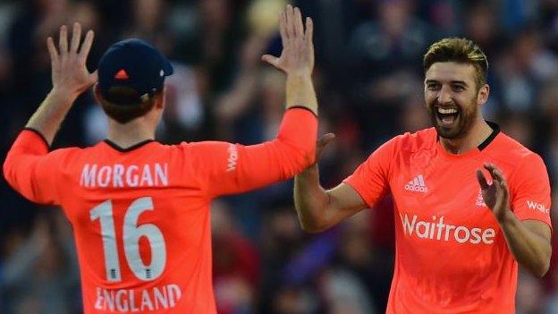 Eoin Morgan and Mark Wood