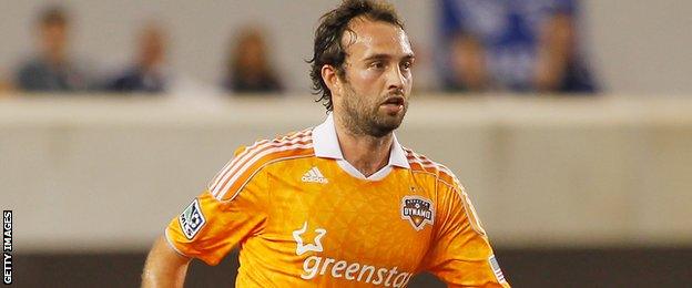 Moffat in action for Houston Dynamo