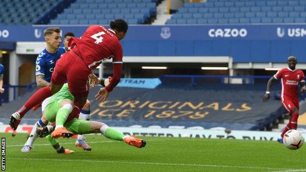 Virgil van Dijk was injured in a challenge by Jordan Pickford