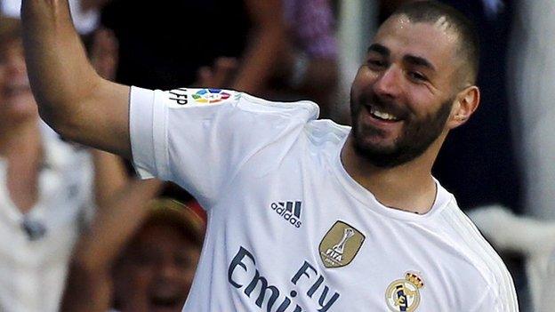 Karim Benzema celebrates Real Madrid's winning goal against Granada