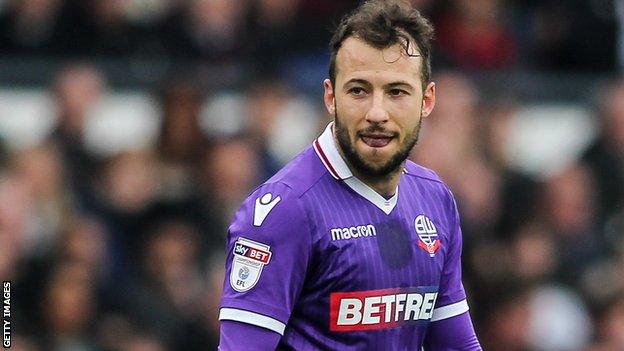 Adam Le Fondre in action for Bolton