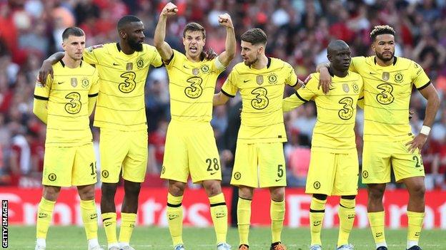 Chelsea players during penalty shoot out
