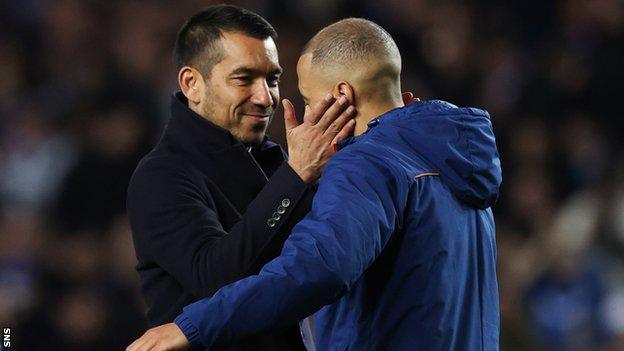 Giovanni van Bronckhorst and Kemar Roofe