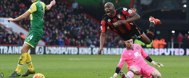 Benik Afobe is fouled by Declan Rudd