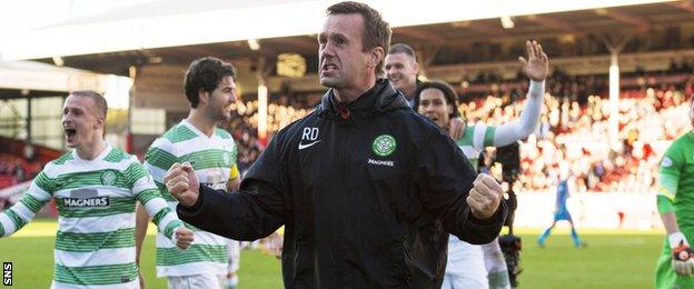 Ronny Deila does the 'Ronny Roar' v Aberdeen