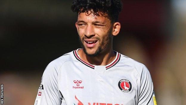 Macauley Bonne