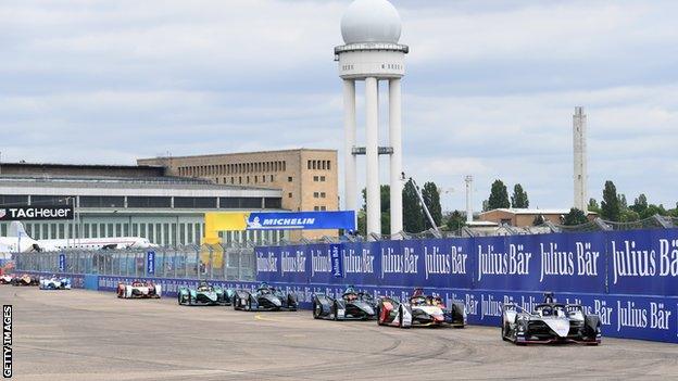 Fromula E race at the Berlin Tempelhof track