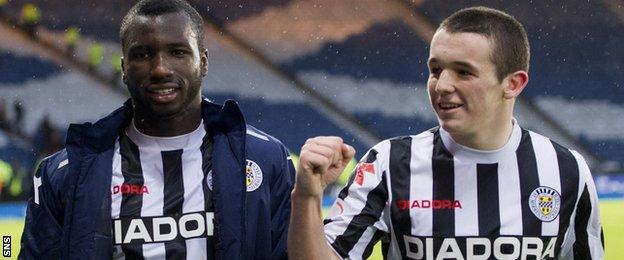 Esmael Goncalves and John McGinn celebrate their League Cup semi-final win over Celtic in 2013