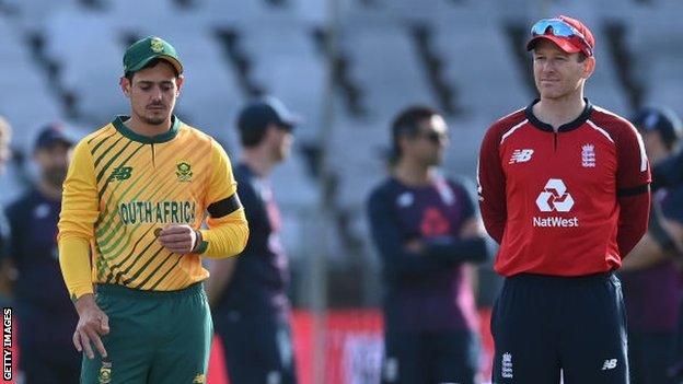 Quinton de Kock and Eoin Morgan