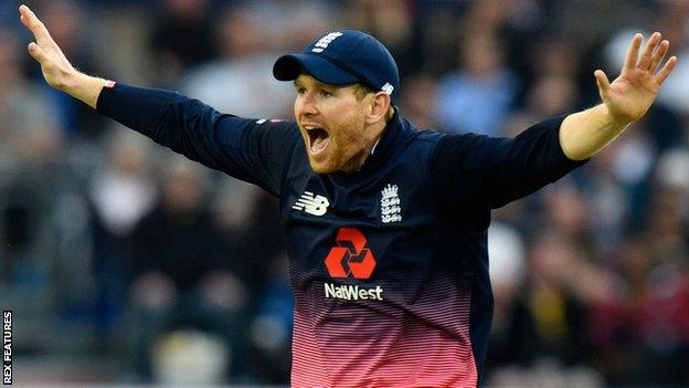 Eoin Morgan appeals while playing for England