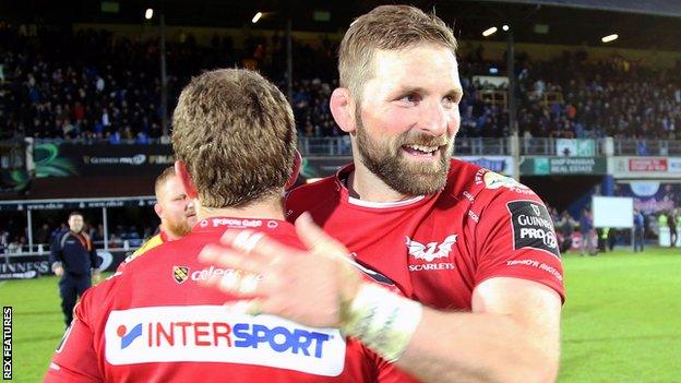 John Barclay celebrates for Scarlets against Leinster