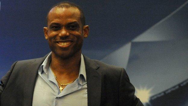 Sunday Oliseh