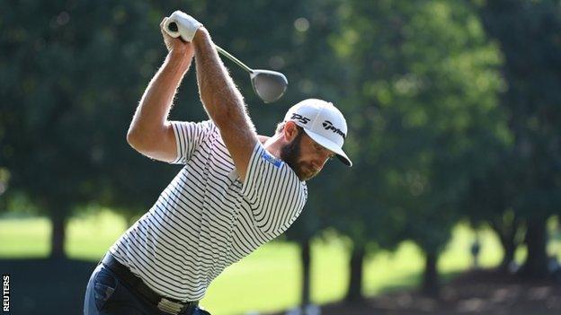 Dustin Johnson playing at the 2020 Tour Championship