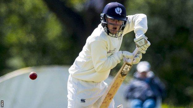 Hamish Gardiner was bowled out by Vivian Kingma on his first ball