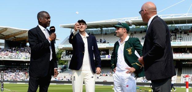 Joe Root at the toss in his first Test as England captain