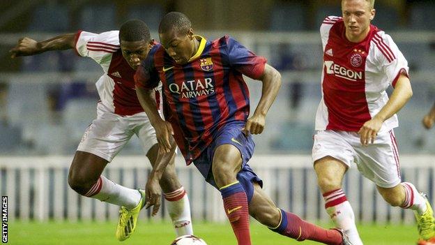 Adama Traore playing for Barcelona
