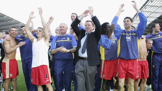 Portsmouth celebrate avoiding Premier League relegation in 2006