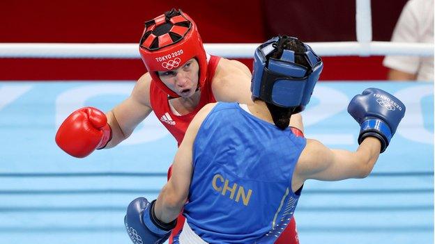 Lauren Price became the first Welsh fighter to win an Olympic boxing gold medal as she beat China's Li Qian in the women's middleweight final.