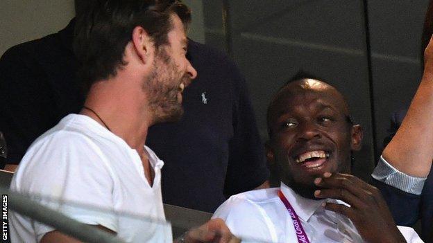 Usain Bolt with Hollywood actor Chris Hemsworth at the Commonwealth Games