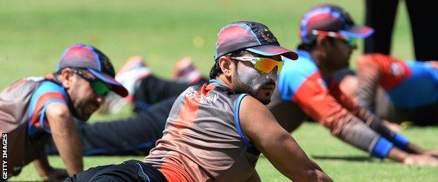 Afghanistan's Gulbadin Naib in training