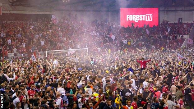 Pitch invasion at the City Ground