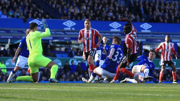 Sadio Mane scores for Southampton