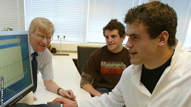 Jamie Roberts during his medical studies in 2007