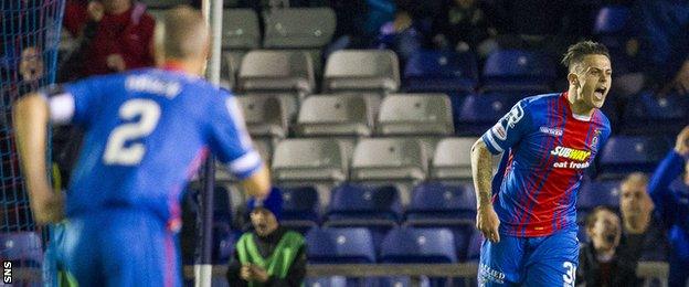 Inverness Caledonian Thistle players celebrating