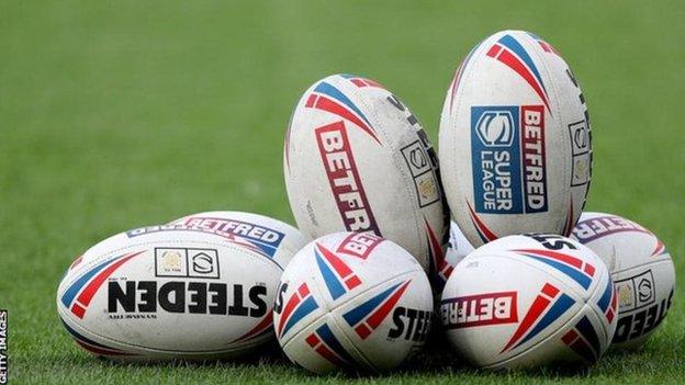 Rugby league balls