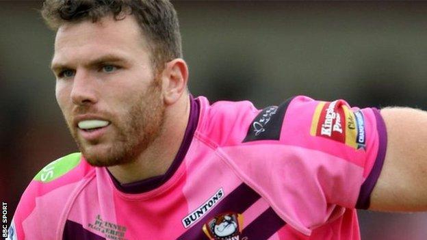 Keegan Hirst in action for Batley Bulldogs