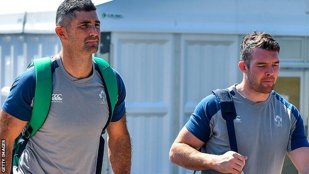 Peter O'Mahony and Rob Kearney return to the Ireland team to face the All Blacks in Saturday's World Cup quarter-final