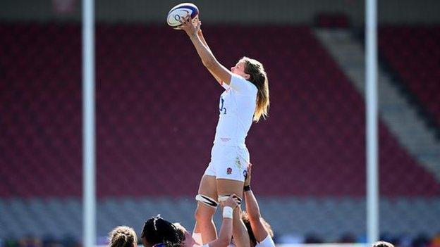 Zoe Aldcroft catches the ball in a line-out