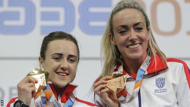 Laura Muir and Eilish McColgan with their European Indoor medals