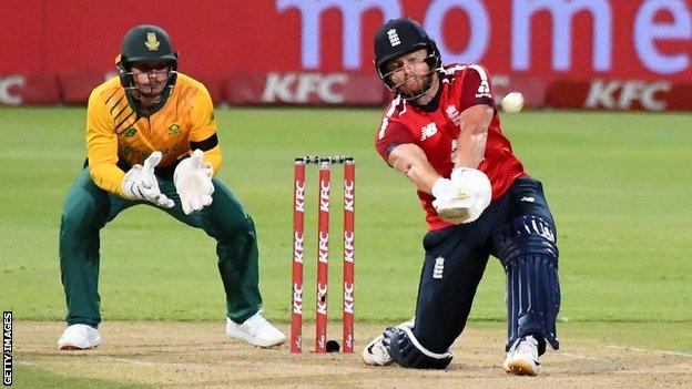 Jonny Bairstow and Quinton de Kock in the first T20 between South Africa and England